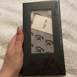 Glam-aholic silk scarf grey